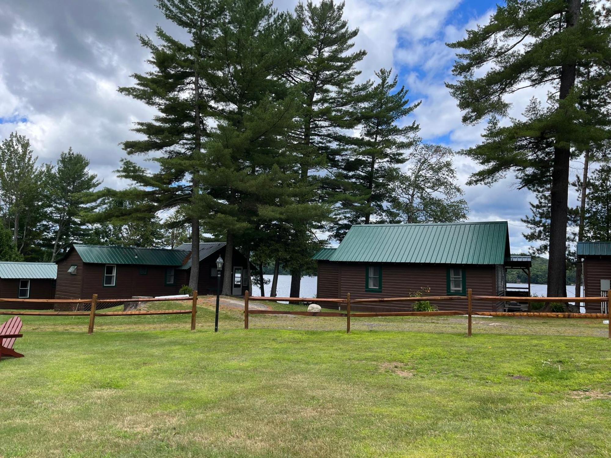 Paddler'S Rest Lakeside Cabins And Motel Long Lake Exterior foto
